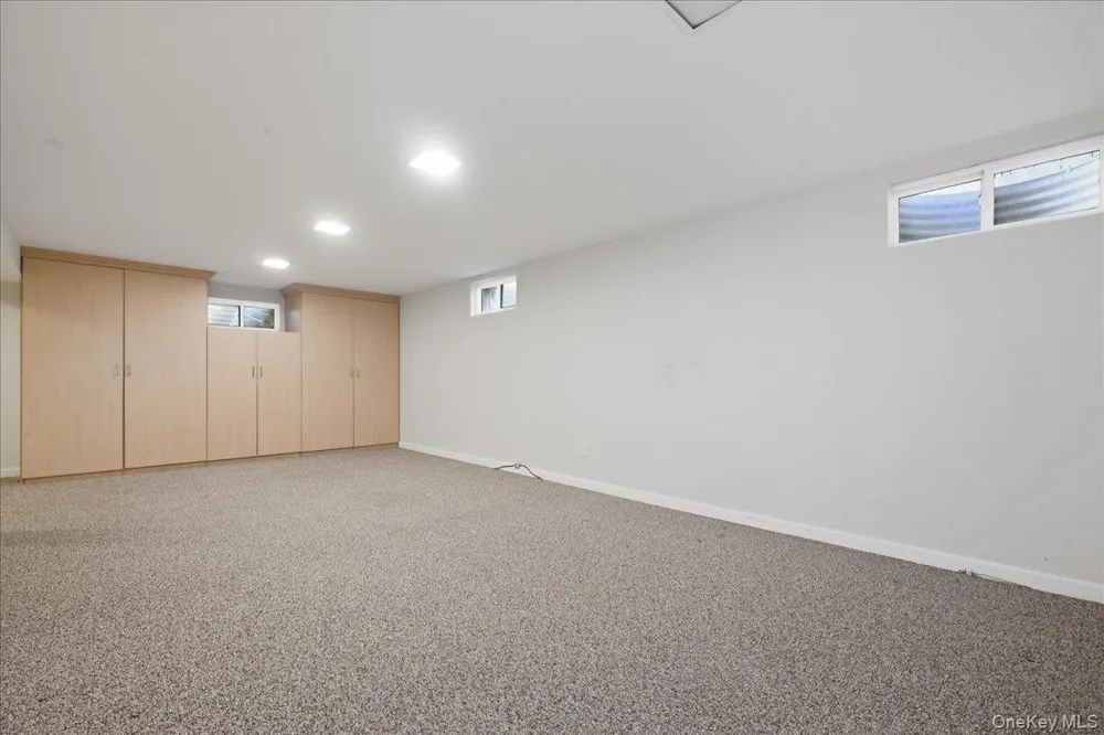 1810 Front Street #29 East Meadow, NY 11554