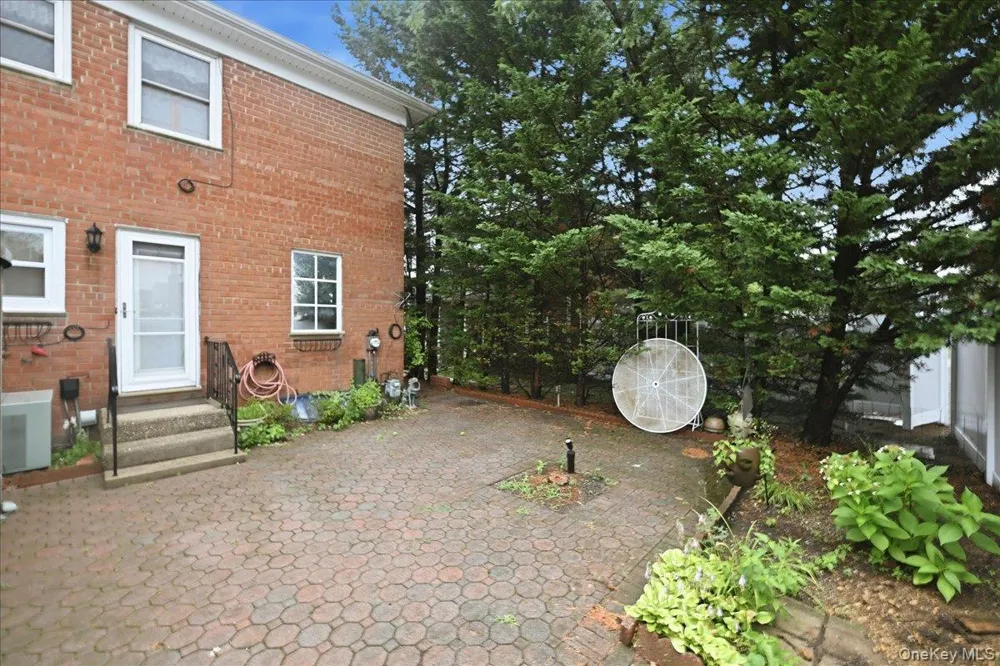 1810 Front Street #29 East Meadow, NY 11554