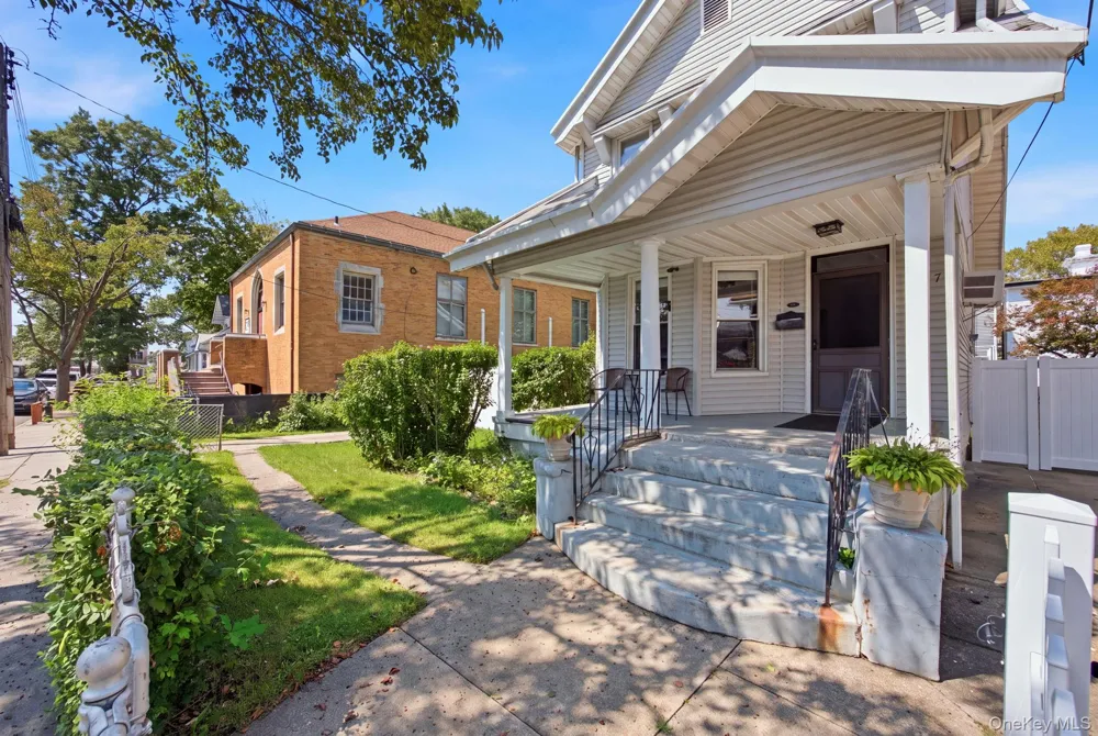 93-27 92nd Avenue Woodhaven, NY 11421