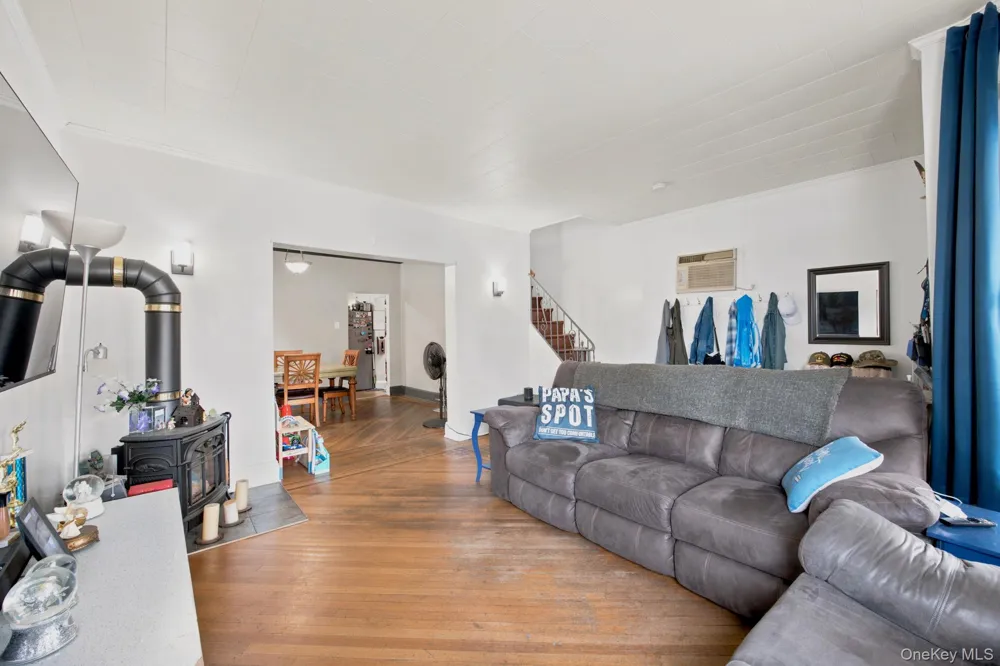 93-27 92nd Avenue Woodhaven, NY 11421