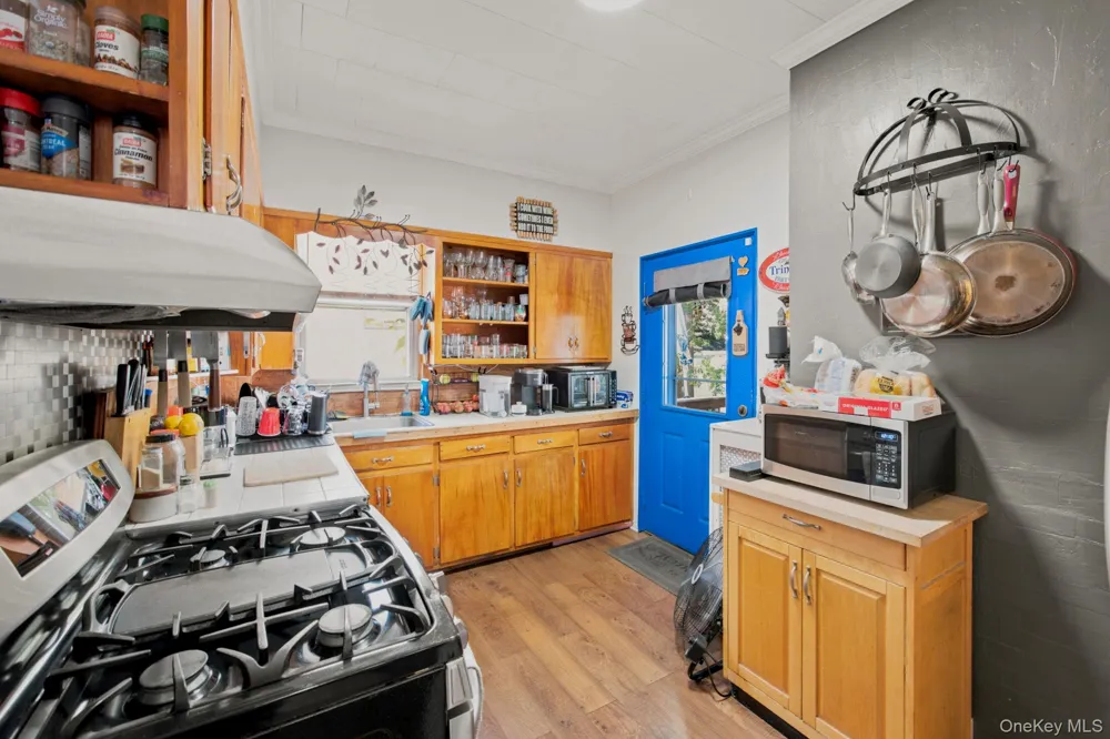 93-27 92nd Avenue Woodhaven, NY 11421
