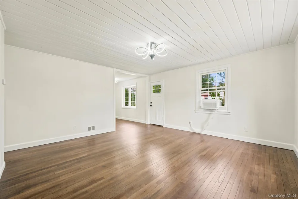 3 Pond Road Walden, NY 12586