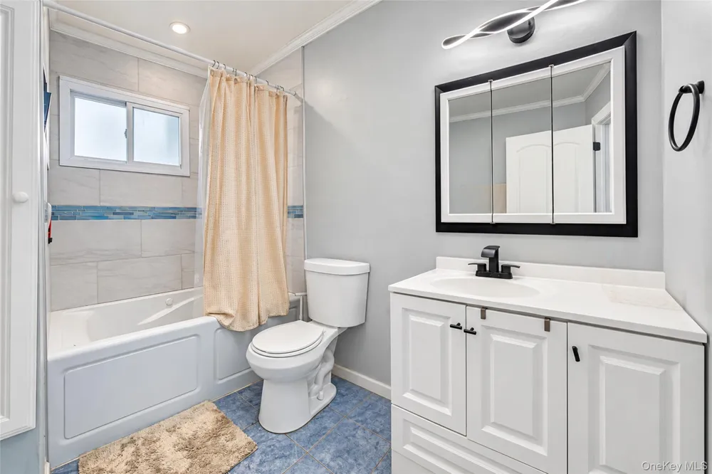 1085 Bay Shore Avenue Bay Shore, NY 11706