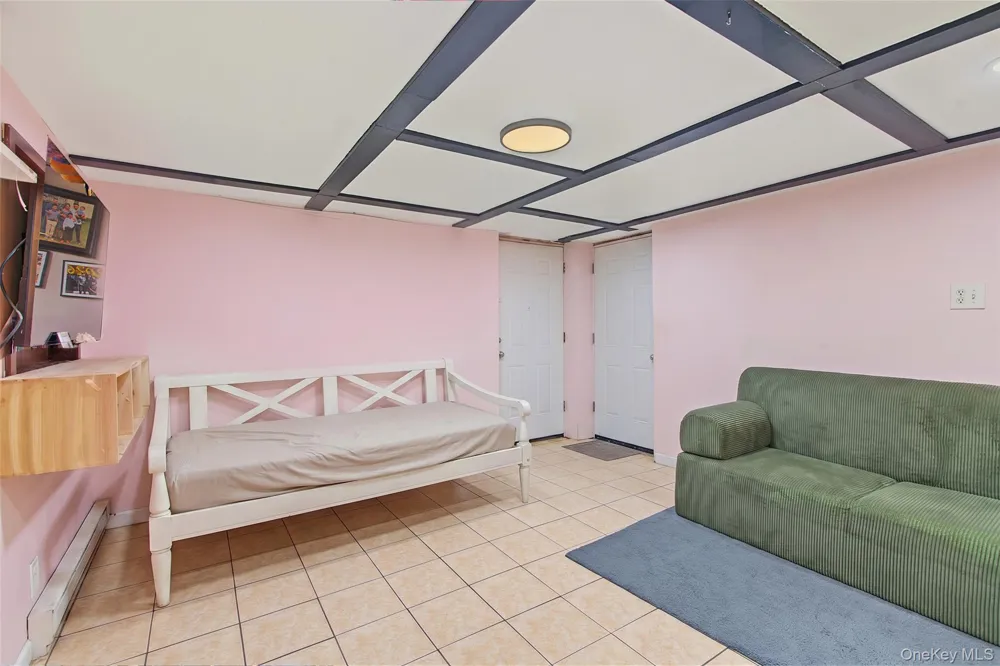 1085 Bay Shore Avenue Bay Shore, NY 11706