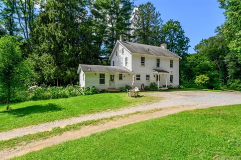 264 Quaker Hill Road