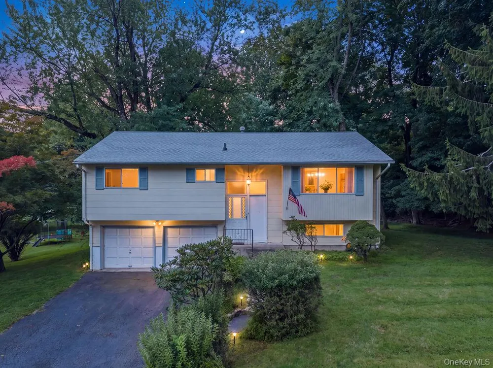 8 Madeline Terrace Spring Valley, NY 10977