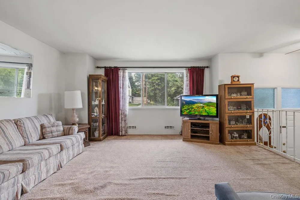 8 Madeline Terrace Spring Valley, NY 10977