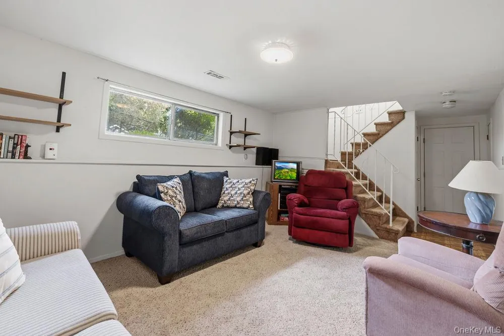 8 Madeline Terrace Spring Valley, NY 10977