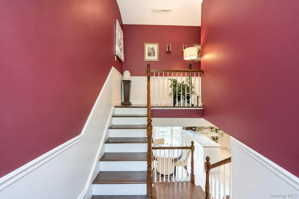 19 Badger Lane East Setauket, NY 11733