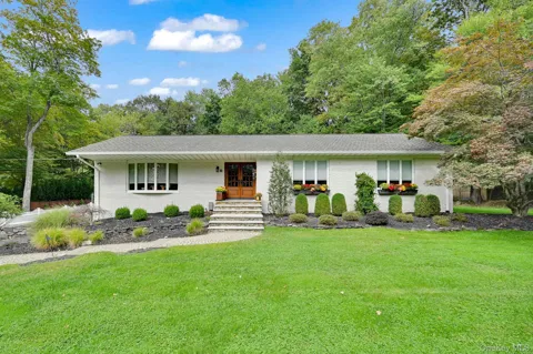 15 Ramapo Lane
