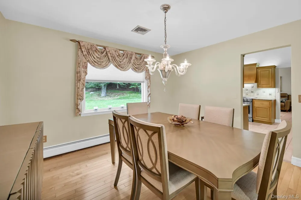 15 Ramapo Lane Chestnut Ridge, NY 10952