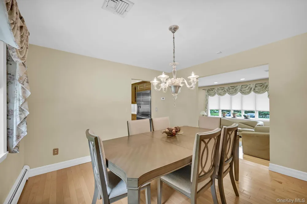 15 Ramapo Lane Chestnut Ridge, NY 10952