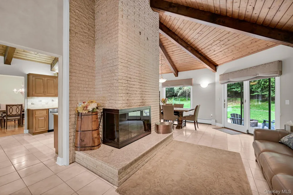 15 Ramapo Lane Chestnut Ridge, NY 10952