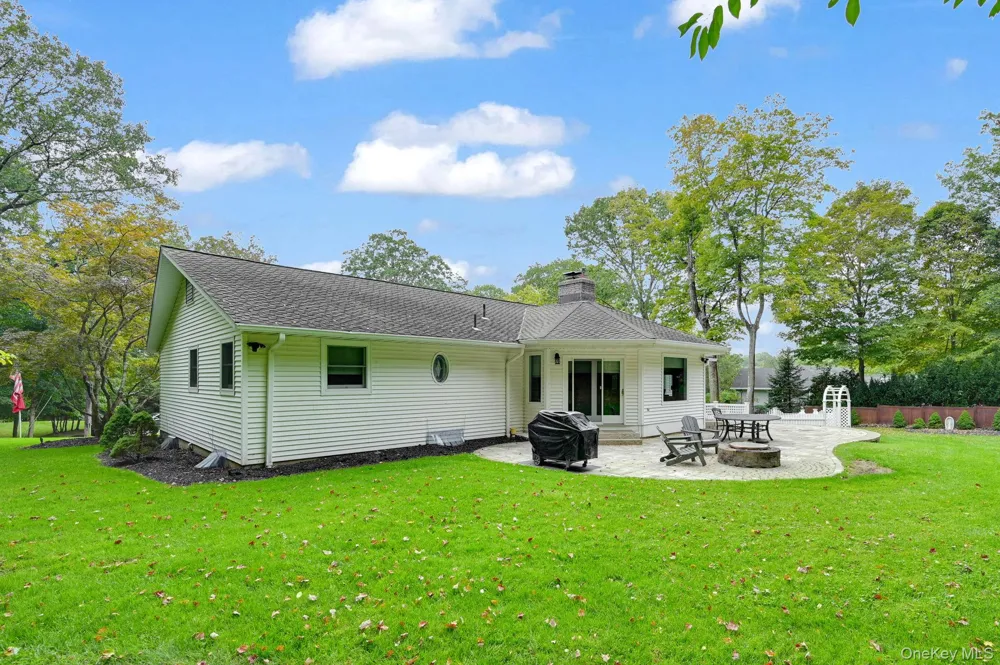 15 Ramapo Lane Chestnut Ridge, NY 10952