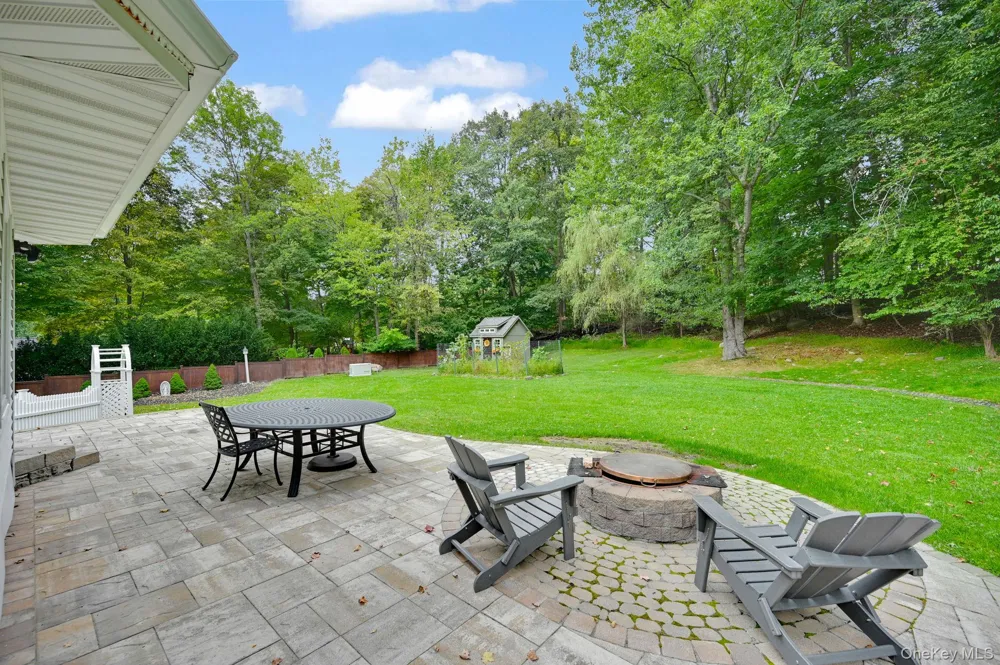 15 Ramapo Lane Chestnut Ridge, NY 10952