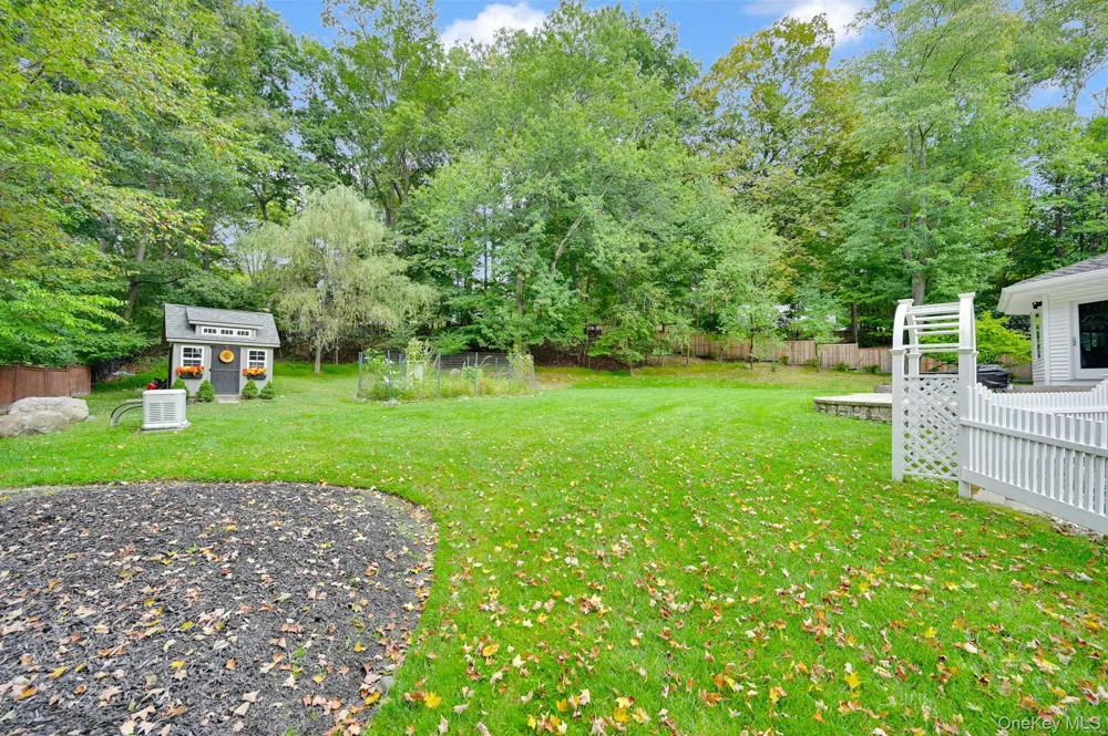 15 Ramapo Lane Chestnut Ridge, NY 10952