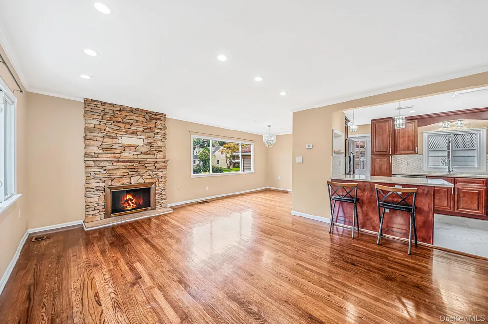 5 Willets Drive Syosset, NY 11791