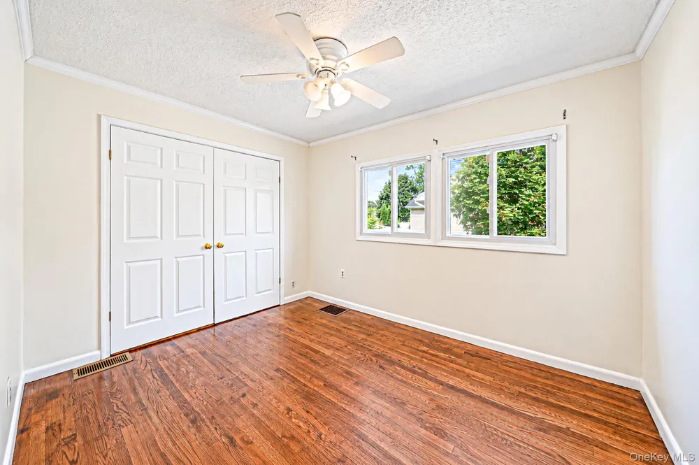 5 Willets Drive Syosset, NY 11791