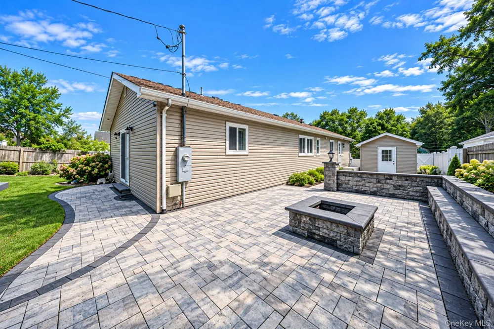 5 Willets Drive Syosset, NY 11791