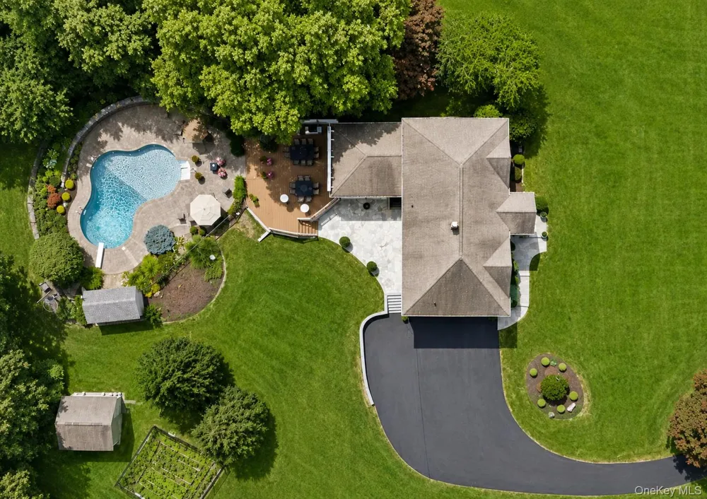 50 Wixon Pond Road Mahopac, NY 10541
