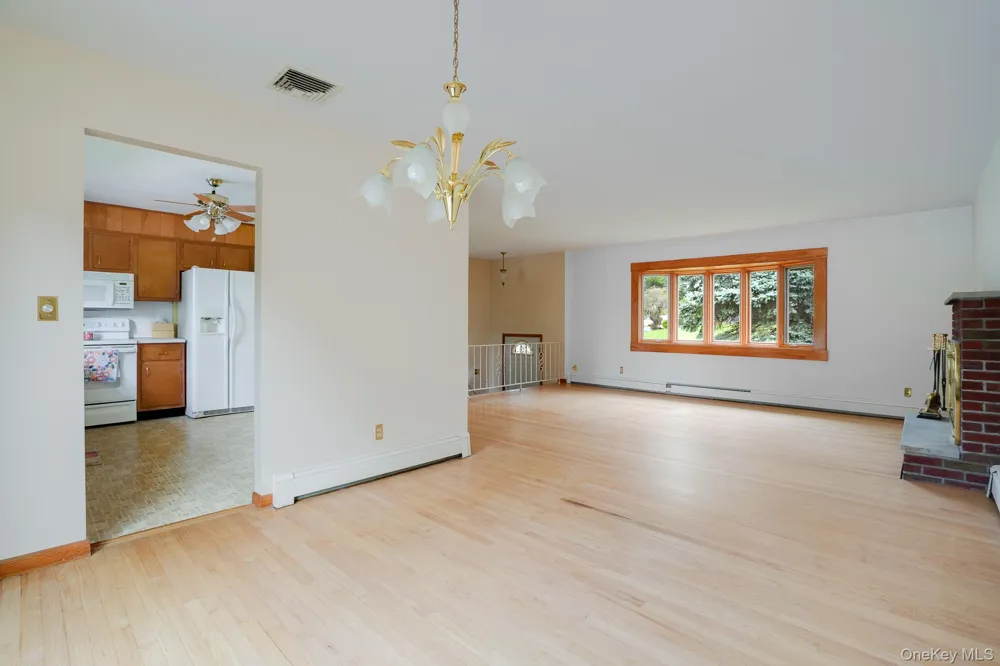 103 Edgehill Drive Wappingers Falls, NY 12590