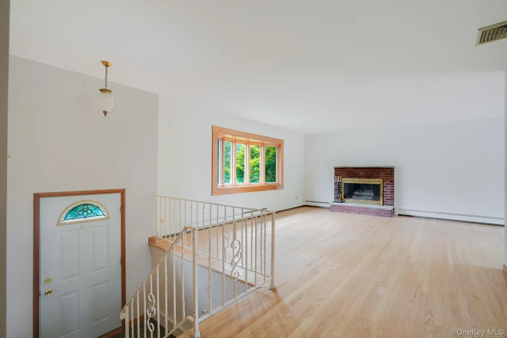 103 Edgehill Drive Wappingers Falls, NY 12590