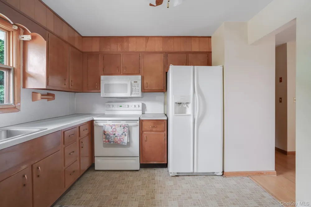 103 Edgehill Drive Wappingers Falls, NY 12590