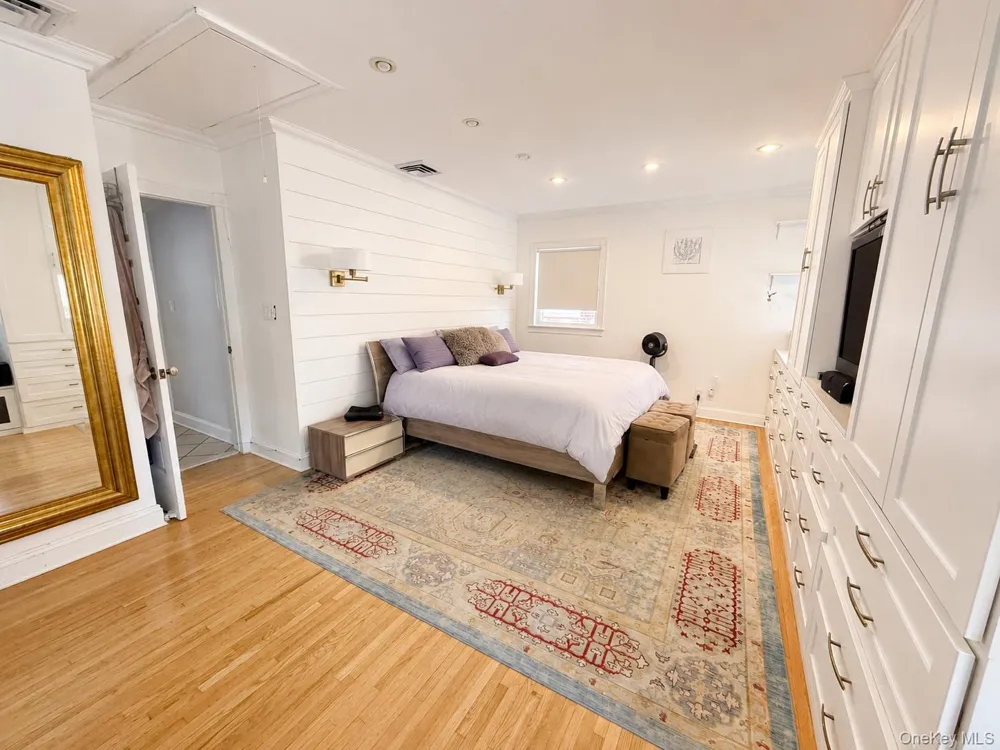 515 Beach 139th Street Belle Harbor, NY 11694