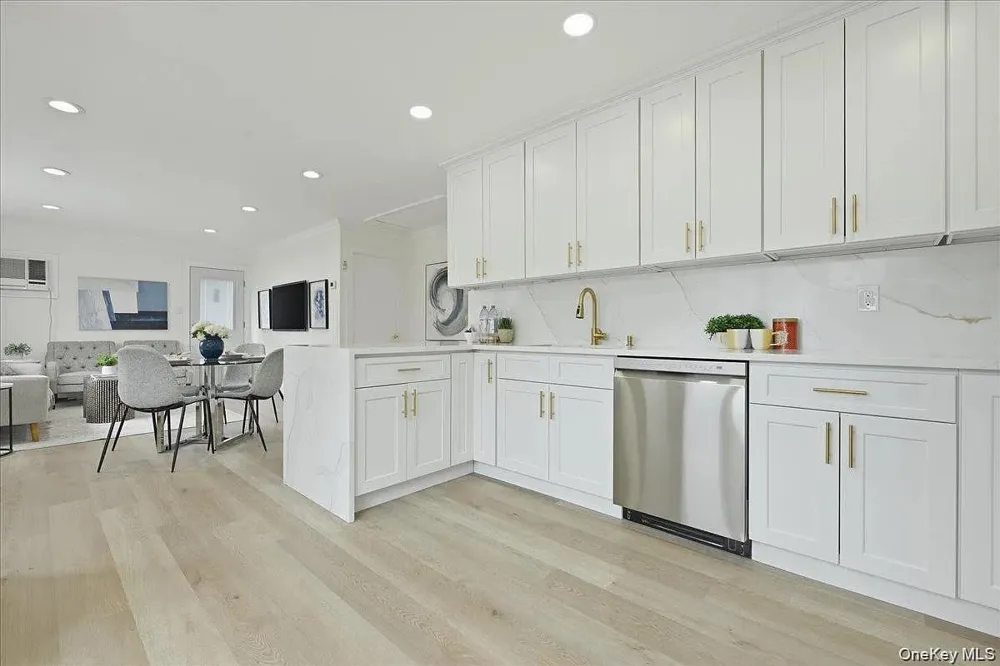 84 Fordham Road Hicksville, NY 11801
