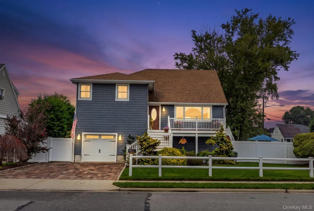 3835 Niami Street Seaford, NY 11783