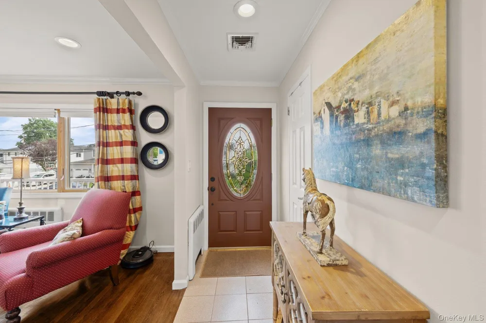 3835 Niami Street Seaford, NY 11783