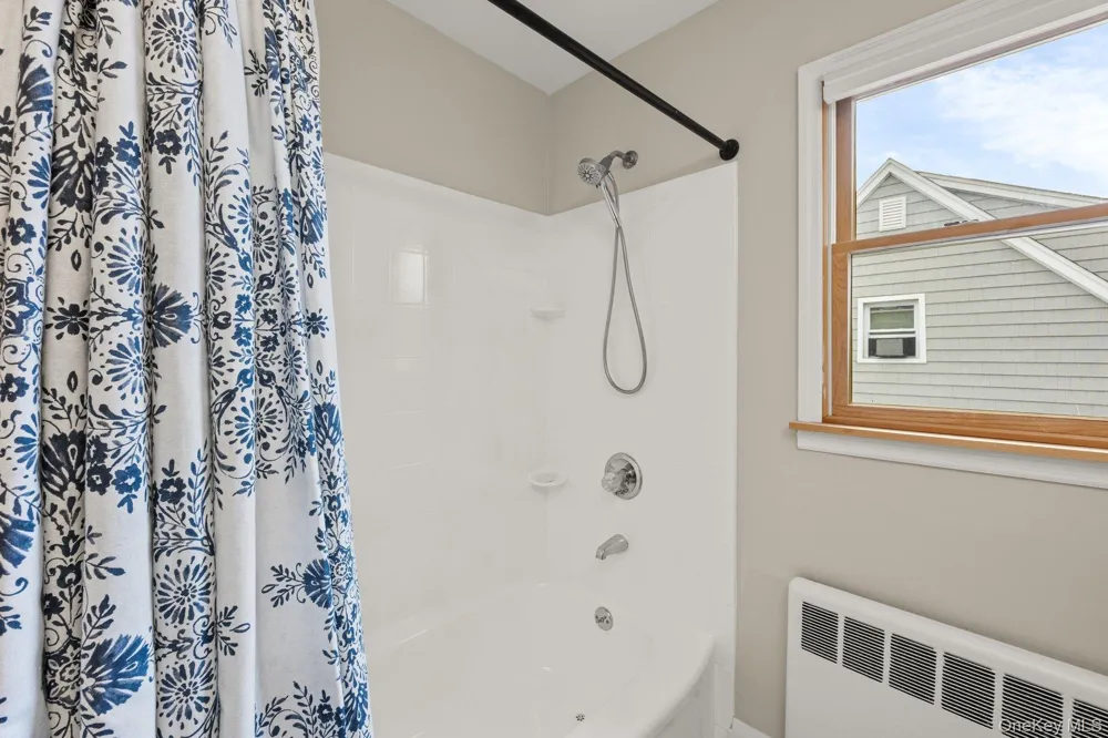 3835 Niami Street Seaford, NY 11783
