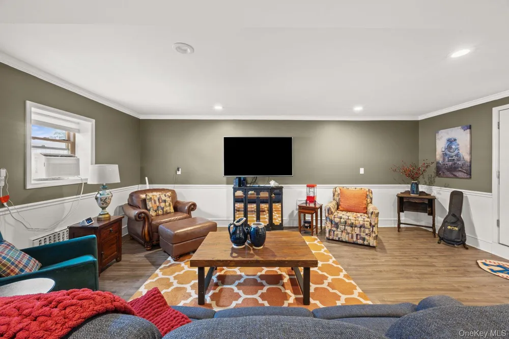 3835 Niami Street Seaford, NY 11783