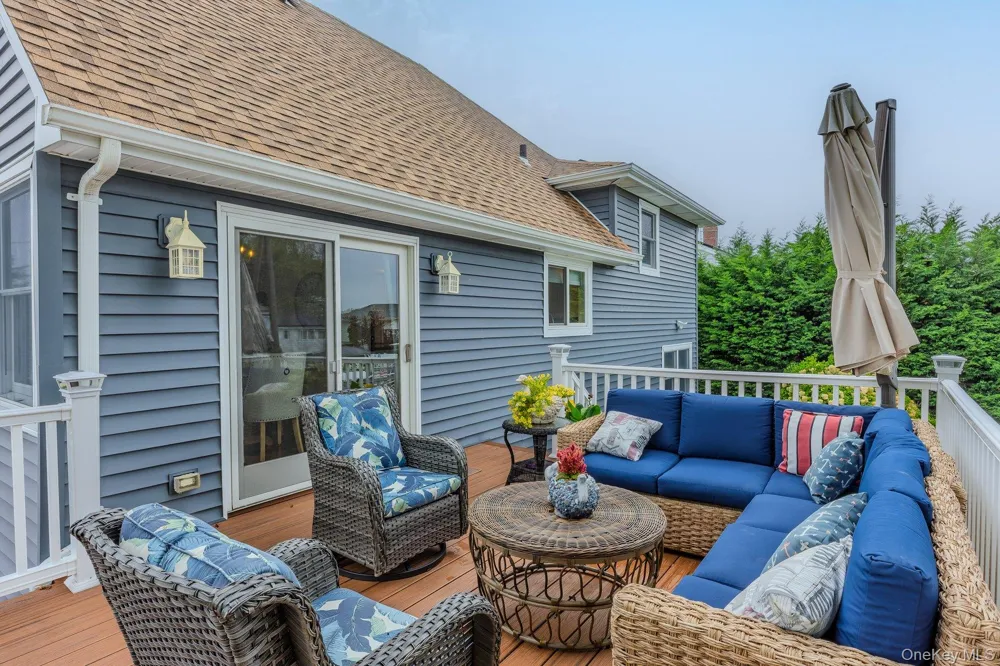 3835 Niami Street Seaford, NY 11783