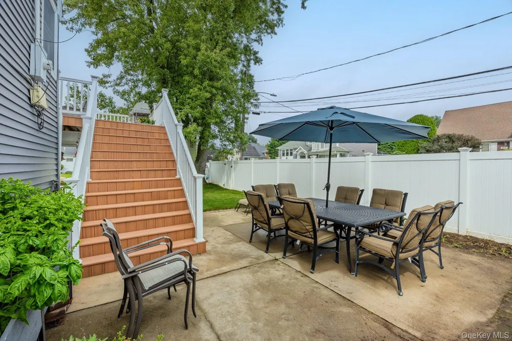 3835 Niami Street Seaford, NY 11783