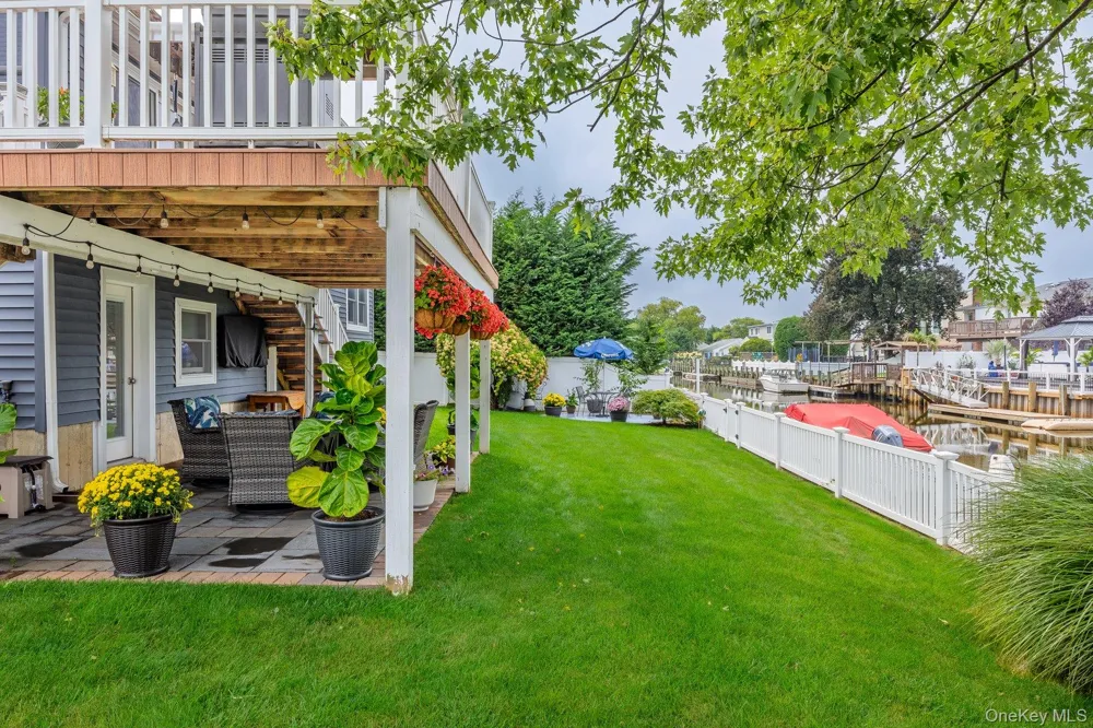 3835 Niami Street Seaford, NY 11783