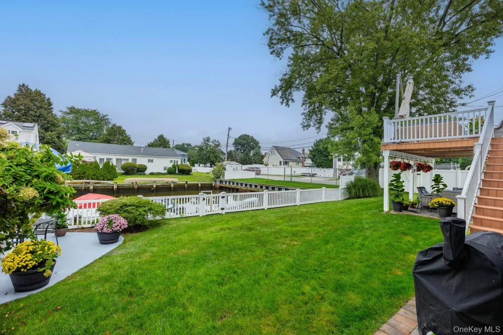 3835 Niami Street Seaford, NY 11783