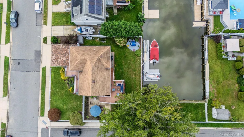 3835 Niami Street Seaford, NY 11783