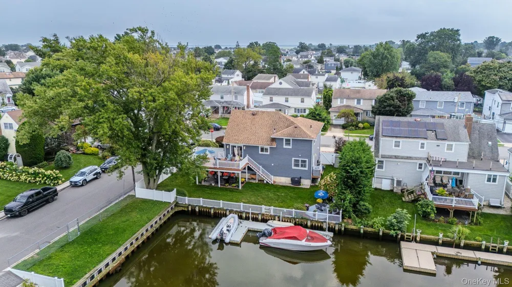 3835 Niami Street Seaford, NY 11783