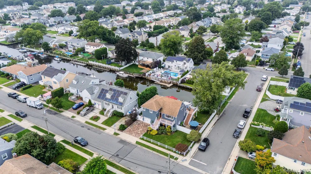 3835 Niami Street Seaford, NY 11783