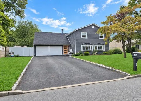 76 Corbin Avenue
