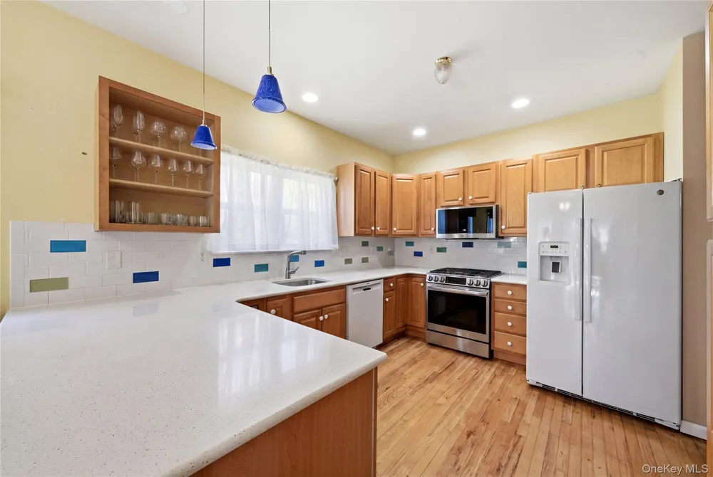 23 Sunflower Ridge Road South Setauket, NY 11720