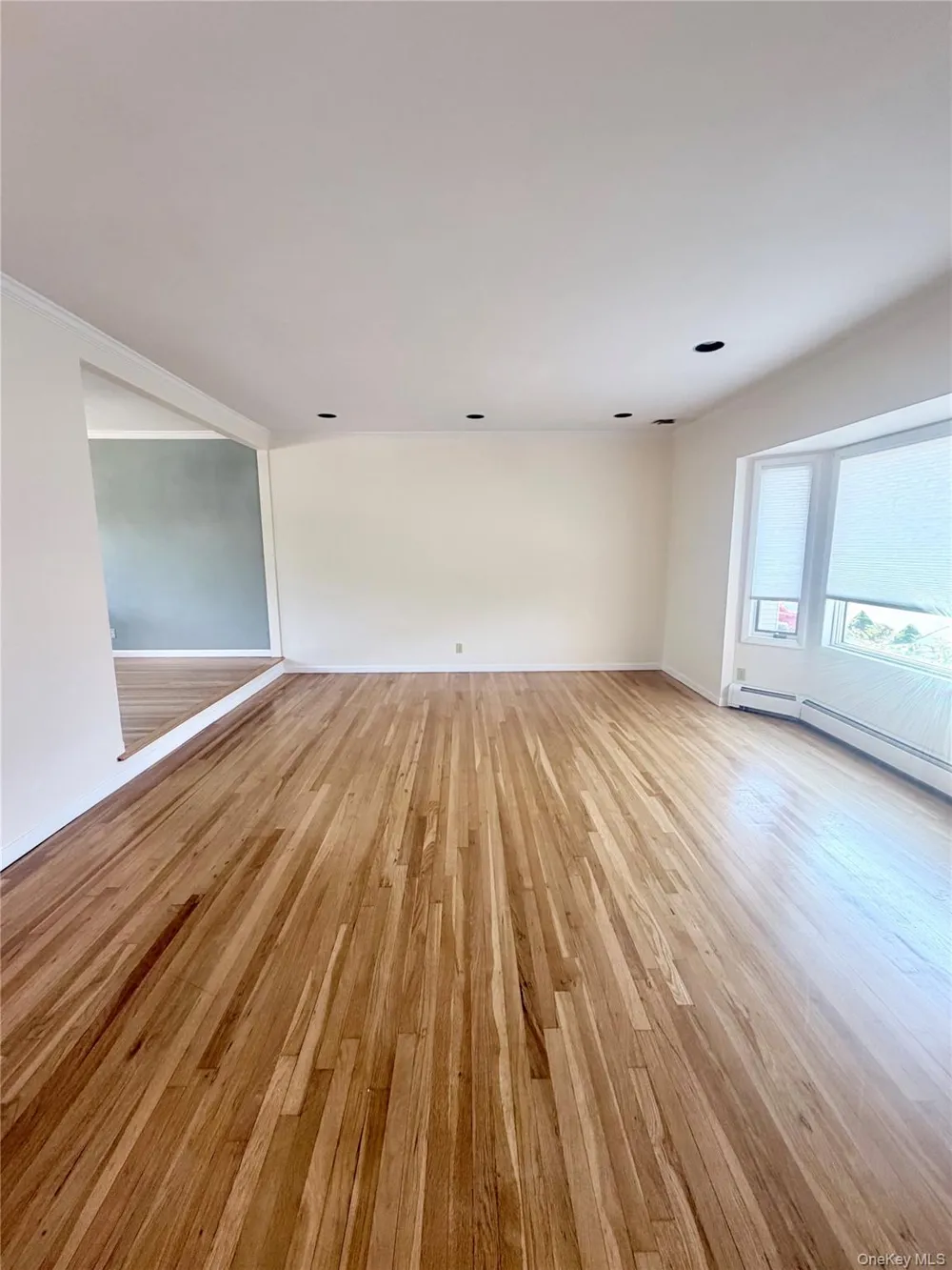 821 Channel Road Long Beach, NY 11561