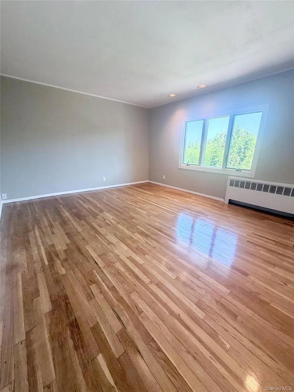 821 Channel Road Long Beach, NY 11561