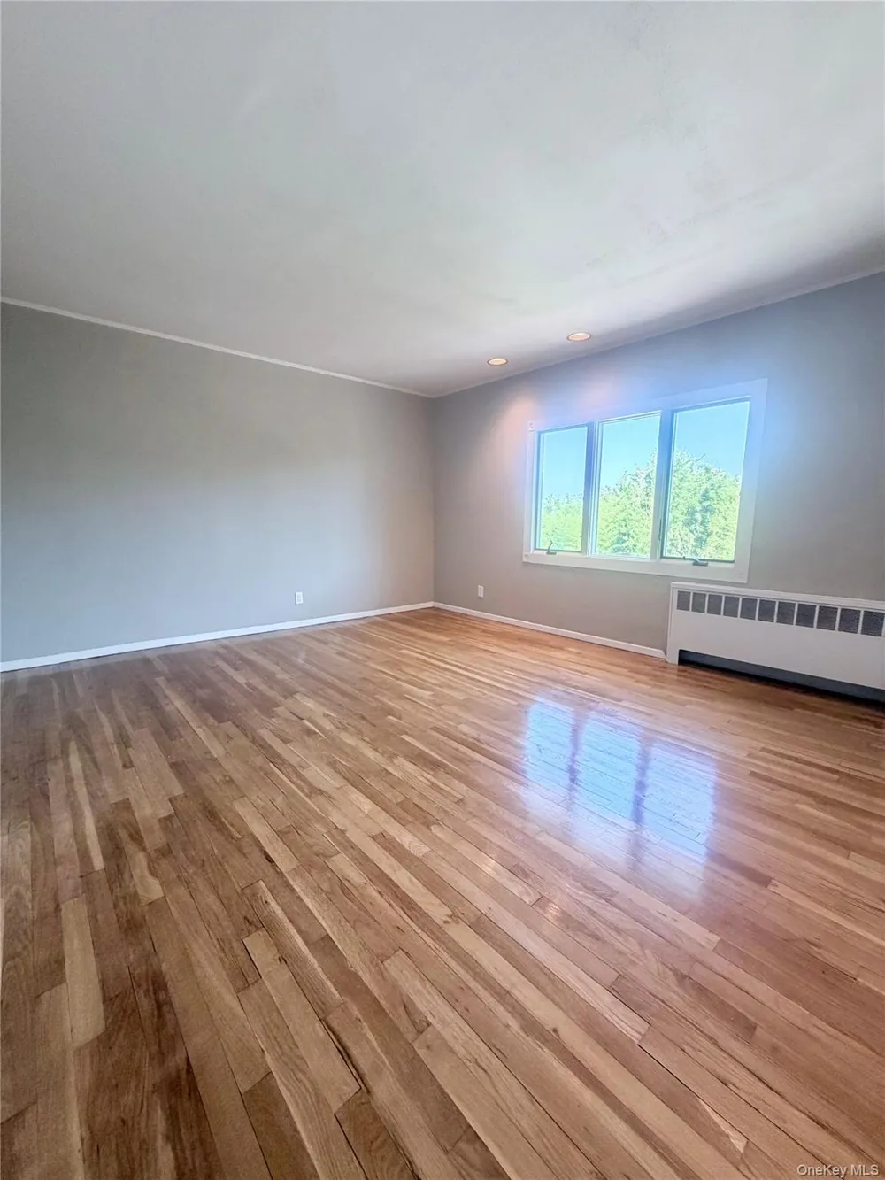 821 Channel Road Long Beach, NY 11561
