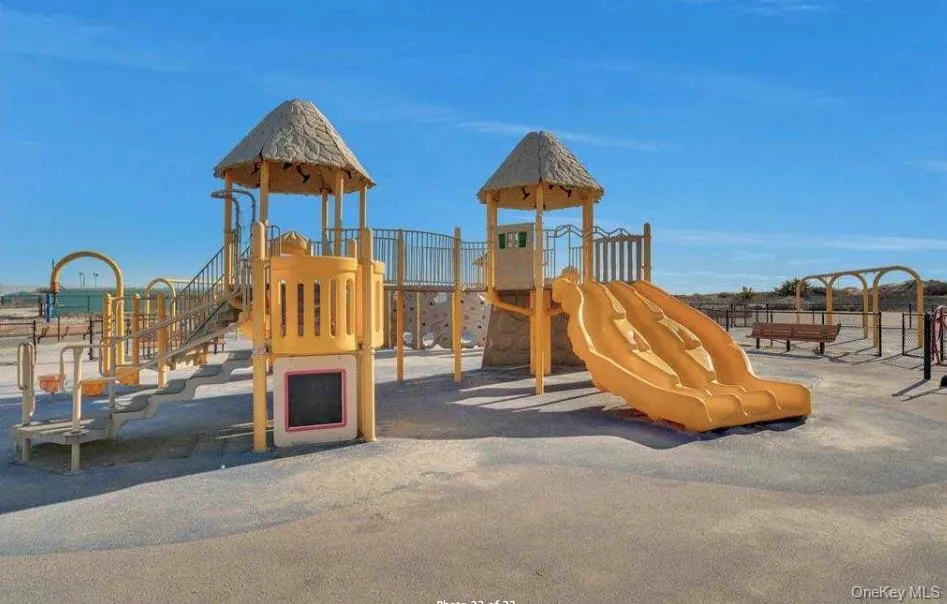821 Channel Road Long Beach, NY 11561