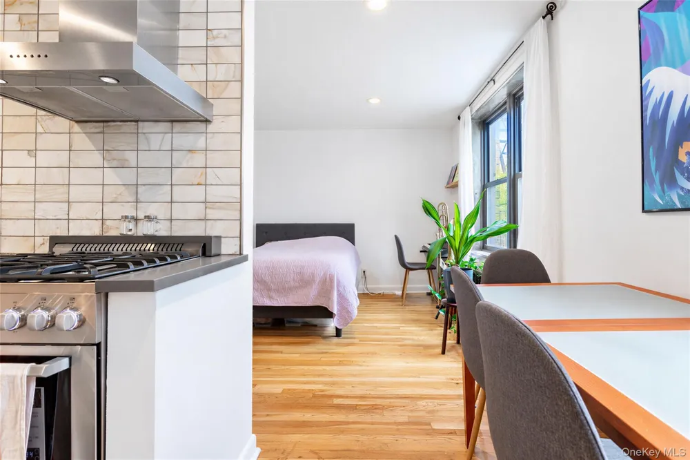 140 Seventh Avenue #4-S New York (Manhattan), NY 10011