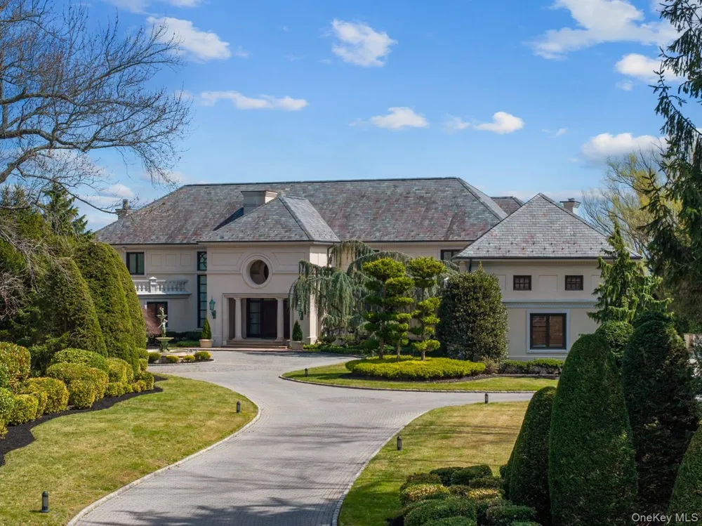 1245 Veeder Drive Hewlett Bay Park, NY 11557