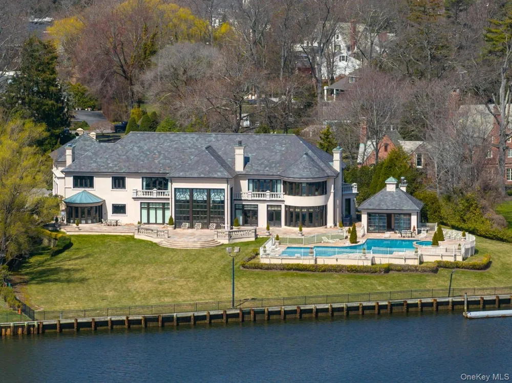 1245 Veeder Drive Hewlett Bay Park, NY 11557