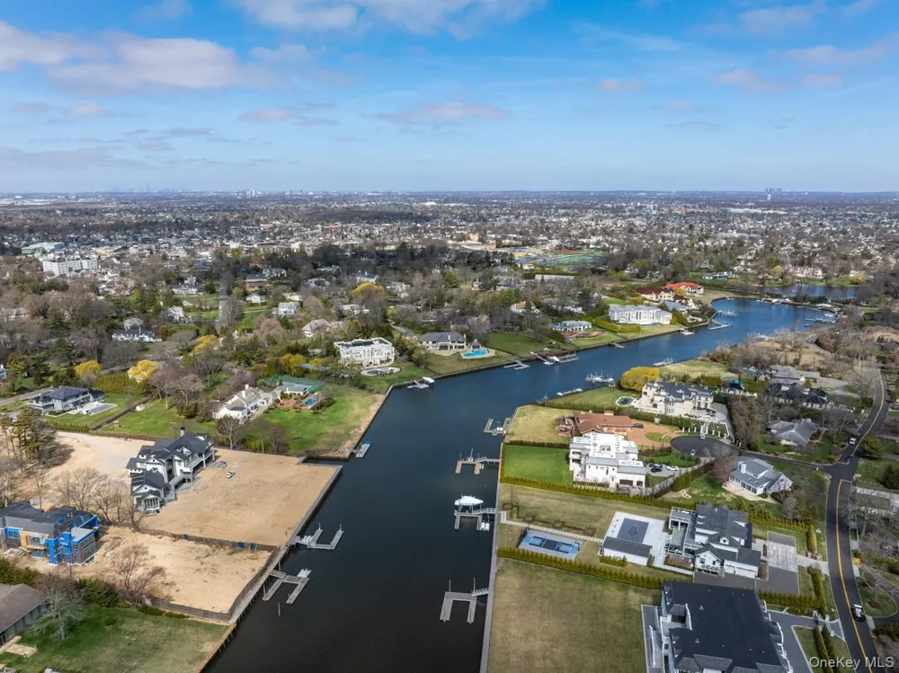 1245 Veeder Drive Hewlett Bay Park, NY 11557